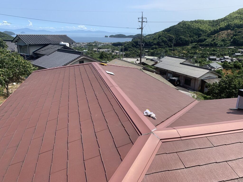 大島郡の屋根塗装｜高圧洗浄・下塗り・タスペーサーから仕上げまでをご紹介