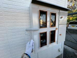 電気ボックス　施工中