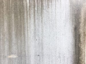 外壁 雨だれ
