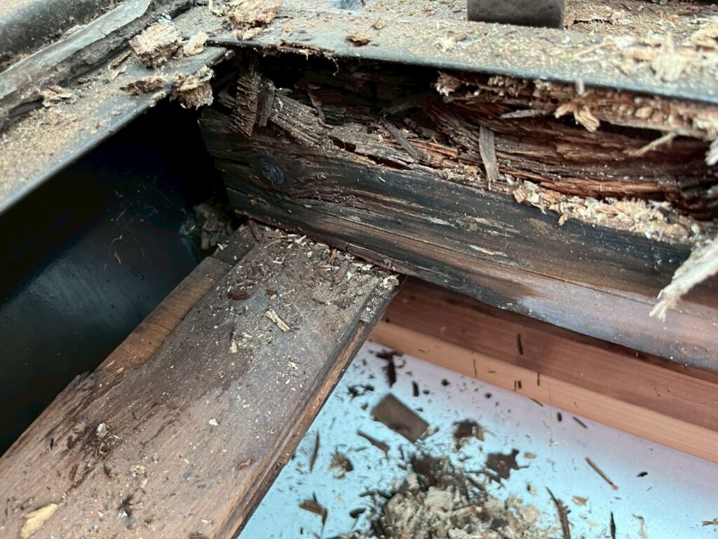 広島市アパート塗装工事⑩｜防水下地を確認し、必要な補強工事を進めました